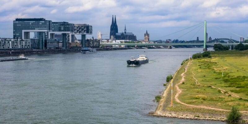 Städte die direkt am Rhein liegen