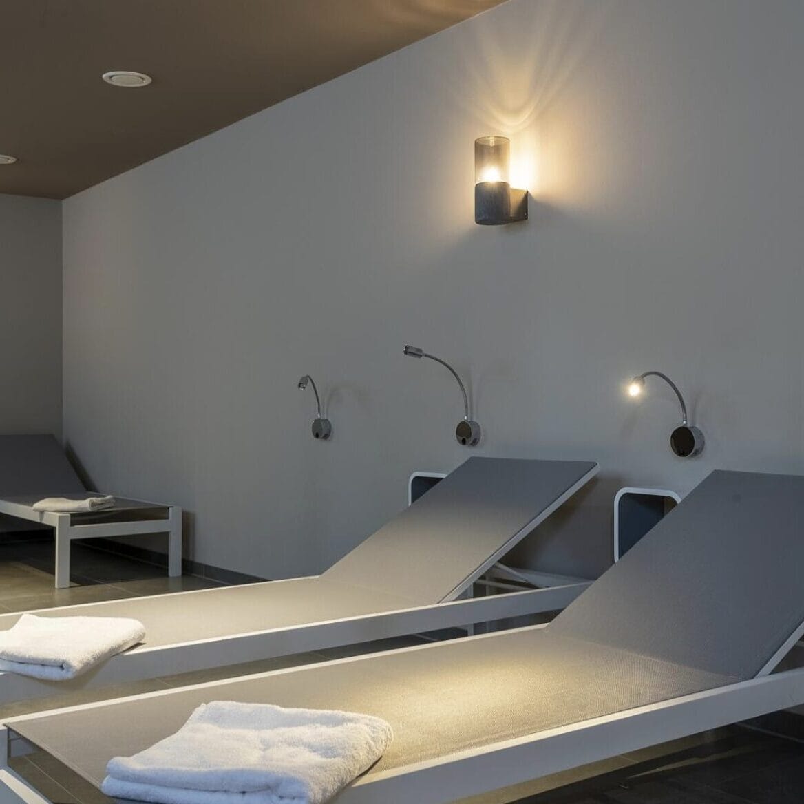 Ruhebereich mit Liegen